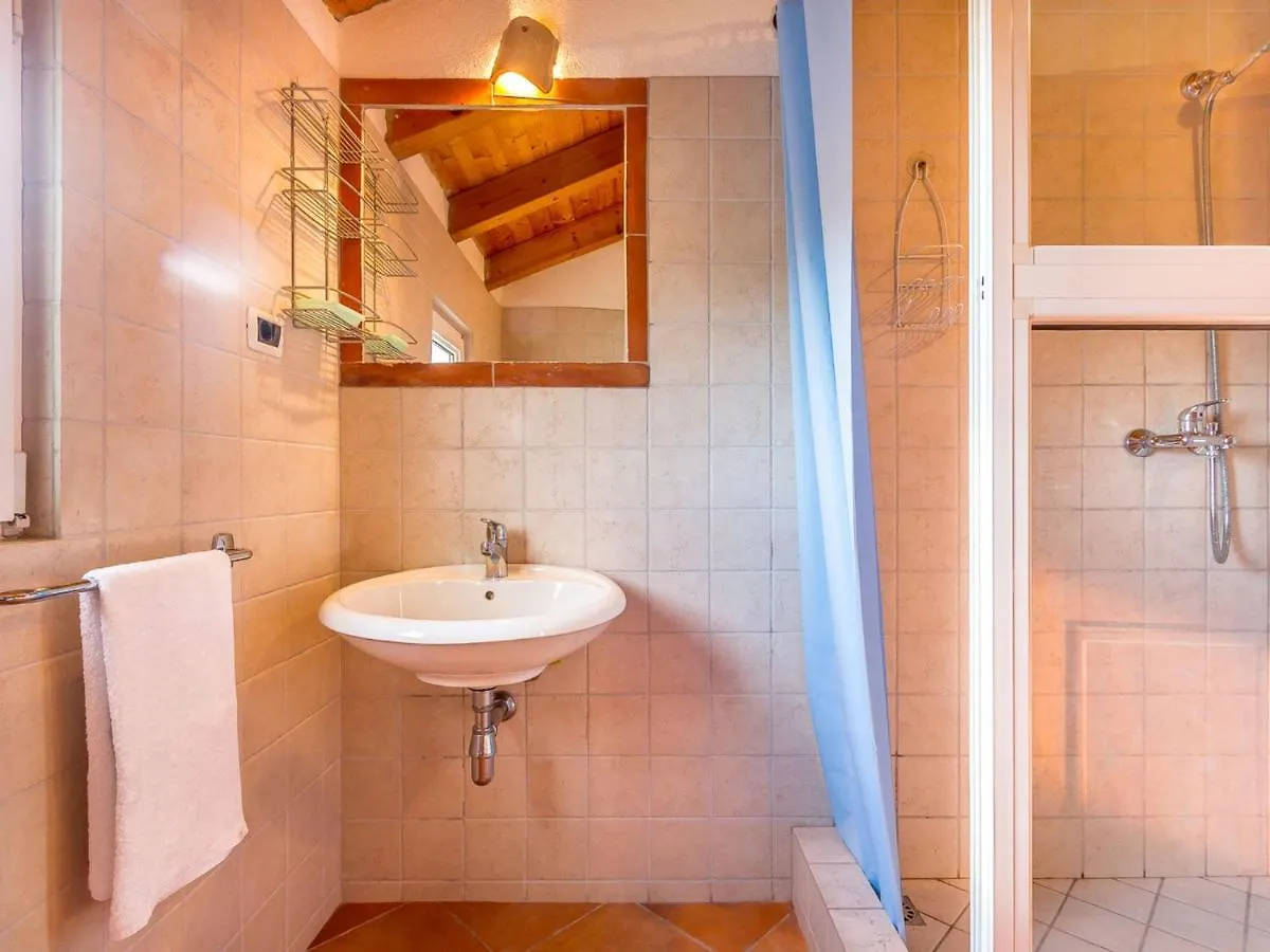 Rustic Holiday Home In Medulin With Private Pool